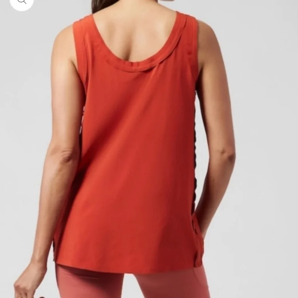 ATHLETA Featherweight Stretch Tank in Currant Red XS - Picture 2 of 7